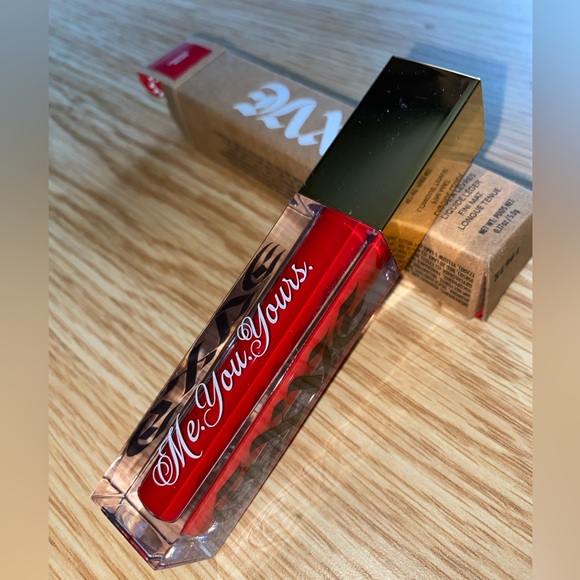 NIB - GXVE BY GWEN STEFANI
I’m Still Here Longwear for lips - Picture 11 of 13